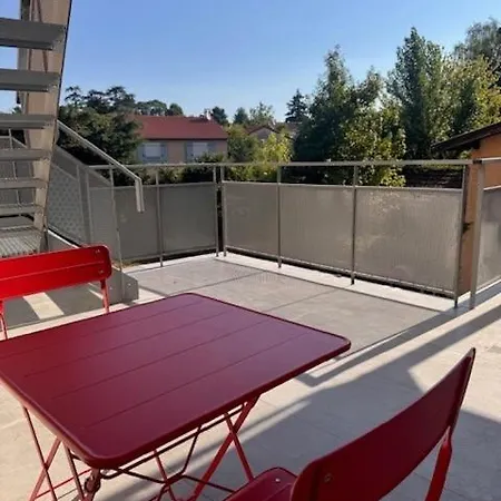 1 Apartment